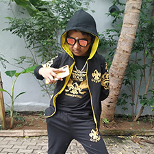 Dhuruvan K