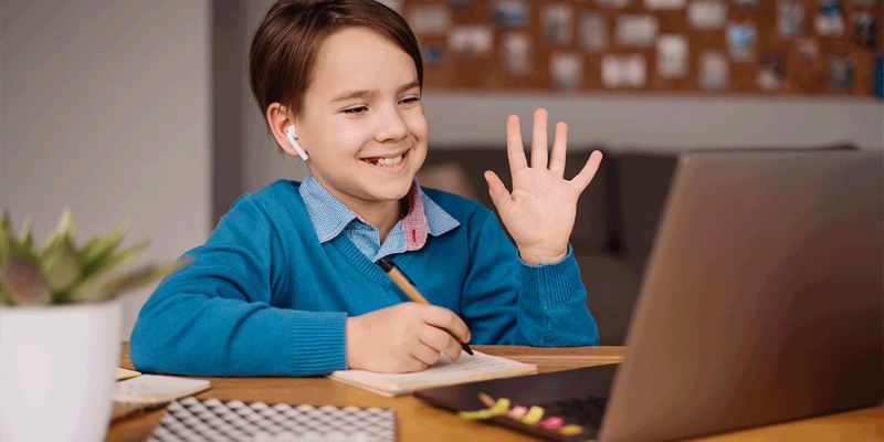 How Parents Can Contribute to Their Child's Online Learning